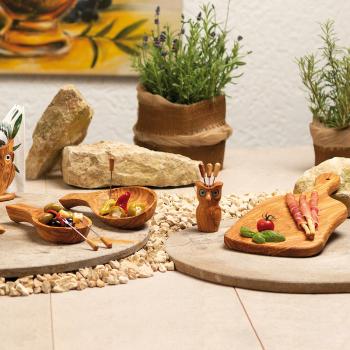 Preview: Schale Blattform, Tapas-Schale, 26 cm, Olivenholz