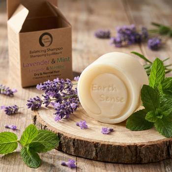 Festes Bio Shampoo Lavendel-Minze - Palmölfrei & vegan, handgefertigt mit Arganöl & 77% kaltgepressten Bio-Ölen - Für gesundes Haar & alle Haartypen, 60g