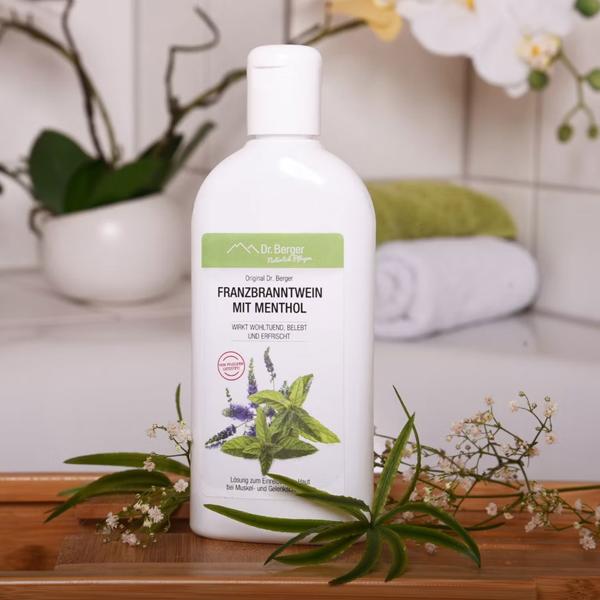 Franzbranntwein mit Menthol 250ml zur Einreibung bei Prellungen, Zerrungen, Verstauchungen, Muskelkater und Gelenkschmerzen für eine wohltuende Kühlung